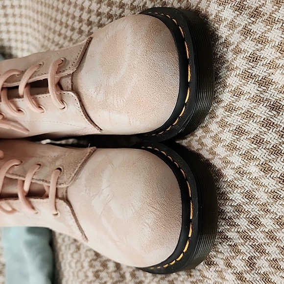 Dr. Martens NWOT Pink Tie Dye Suede 1460 Pascal Boots  Brand new! - Picture 9 of 9